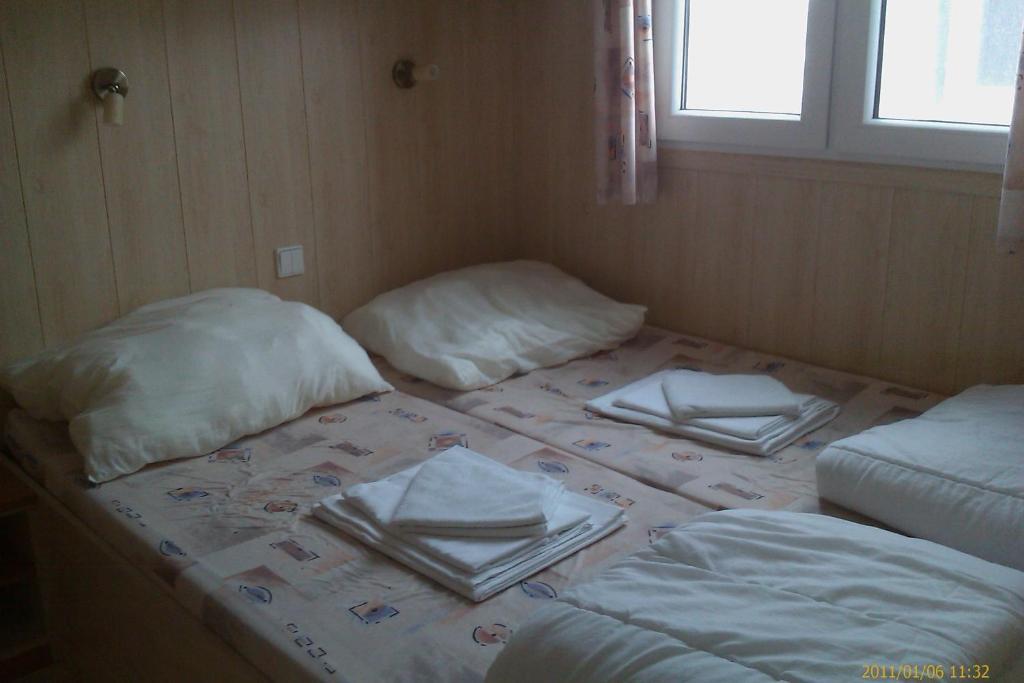 Hotel Atc Jadran à Františkovy Lázně Extérieur photo